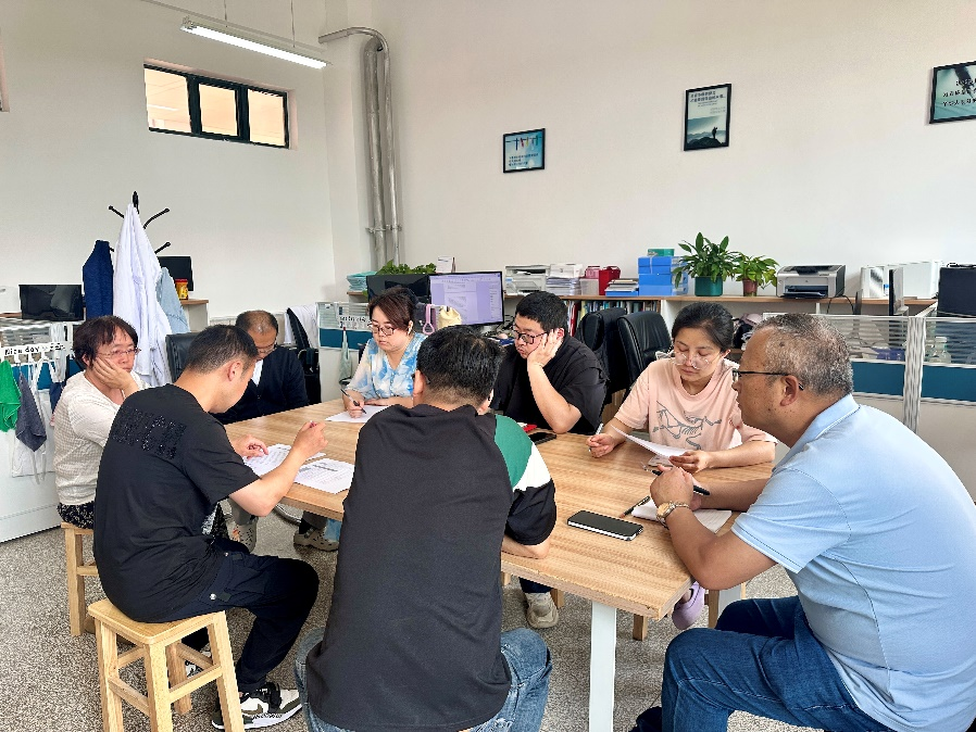 生命学院实验中心召开专题事务研讨